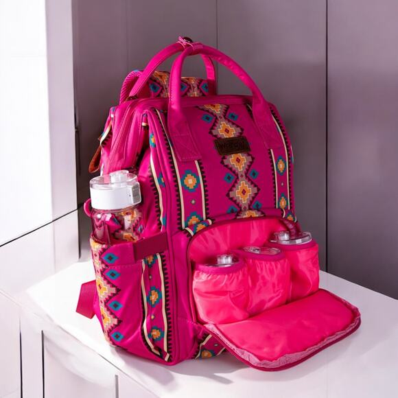 Wrangler Hot Pink Large Multi-use Backpack or Baby Travel Bag *Brand NEW in Box* - Picture 4 of 6